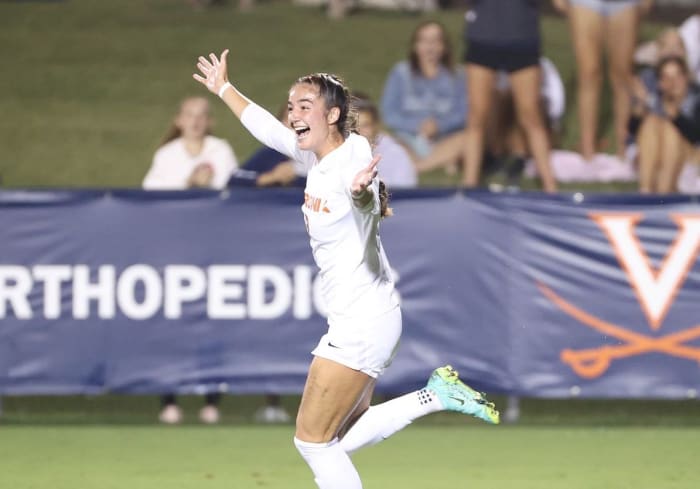 Diana Ordonez Virginia Cavaliers women's soccer